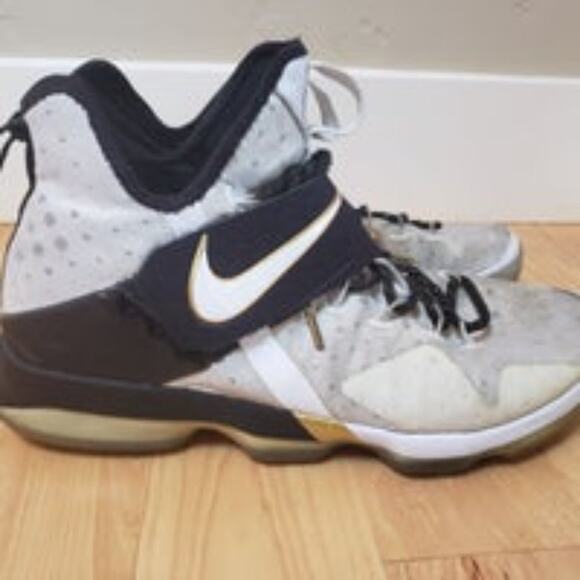 Nike LeBron XIV 860634-100 Sneakers Mens 14 High Top Leather BHM Basketball Y2K - Picture 4 of 16